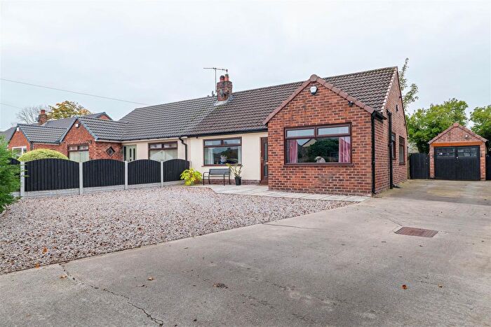 2 Bedroom Semi-Detached Bungalow For Sale In The Vinery, New Longton, Preston, PR4