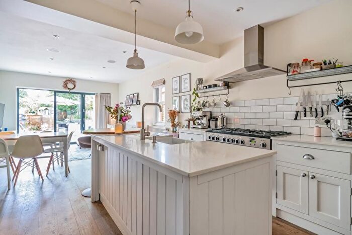 4 Bedroom Property To Rent In New Road, Chilworth, GU4