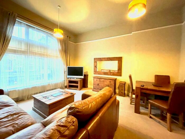 1 Bedroom Flat To Rent In Dale Road, Matlock, Derbyshire, DE4