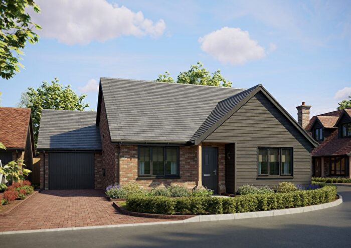 2 Bedroom Bungalow For Sale In View Road, Cliffe Woods, ME3