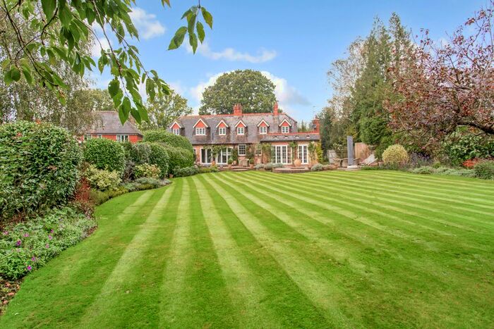 4 Bedroom Detached House For Sale In Horsted Lane, Isfield, TN22