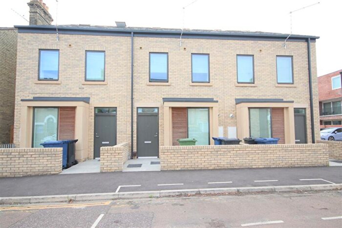 3 Bedroom House To Rent In Ross Street Cambridge, CB1