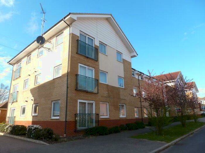2 Bedroom Apartment To Rent In Eddington Crescent, Welwyn Garden City, AL7