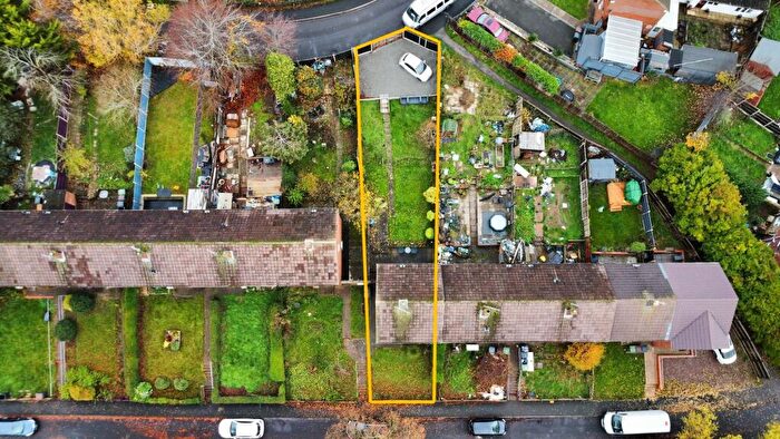 2 Bedroom End Of Terrace House For Sale In Lime Grove, Nuneaton, CV10