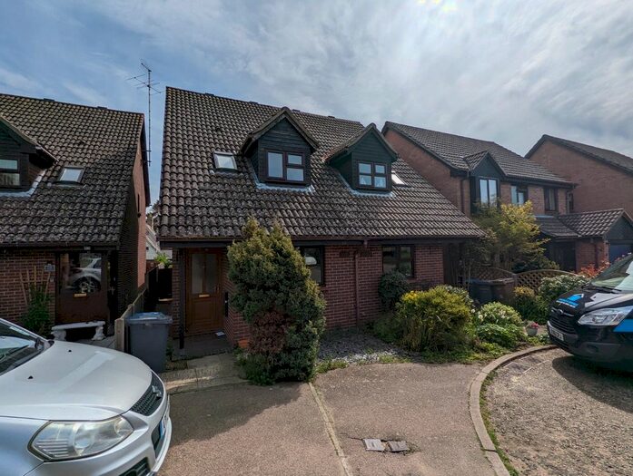 2 Bedroom Semi-Detached House To Rent In Waveney Close, Saxmundham, IP17