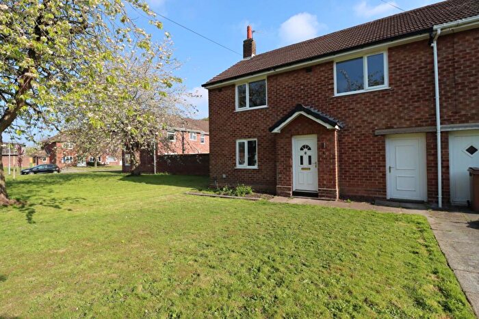 4 Bedroom Semi-Detached House To Rent In Eccleston Avenue, Bromborough, CH62
