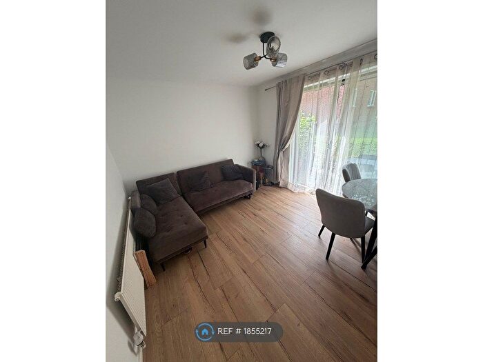 1 Bedroom Maisonette To Rent In Bellingdon, Watford, WD19