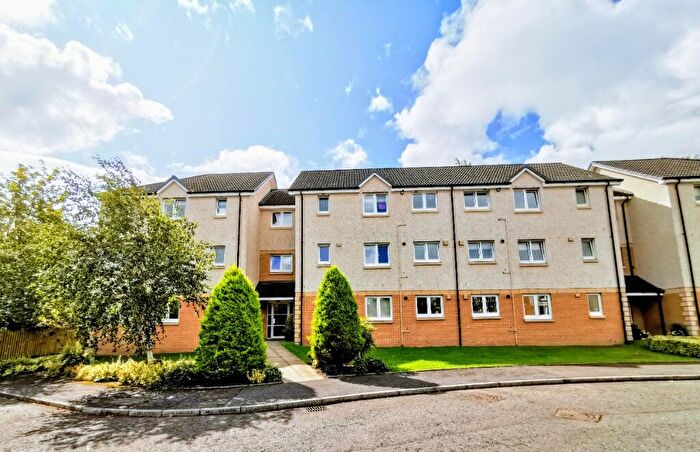 2 Bedroom Flat To Rent In Mcphee Court, Hamilton, Lanarkshire, ML3