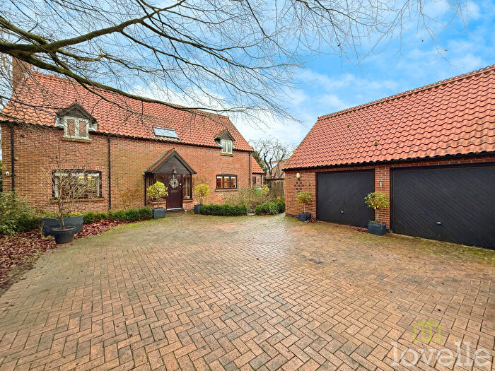 3 Bedroom Detached House For Sale In Guildford Lane, Brant Broughton, LN5