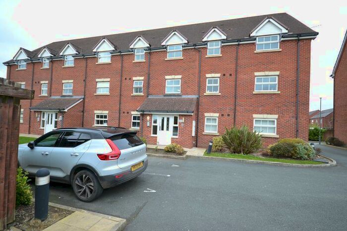 2 Bedroom Flat To Rent In Heys Hunt Avenue, Leyland, PR26
