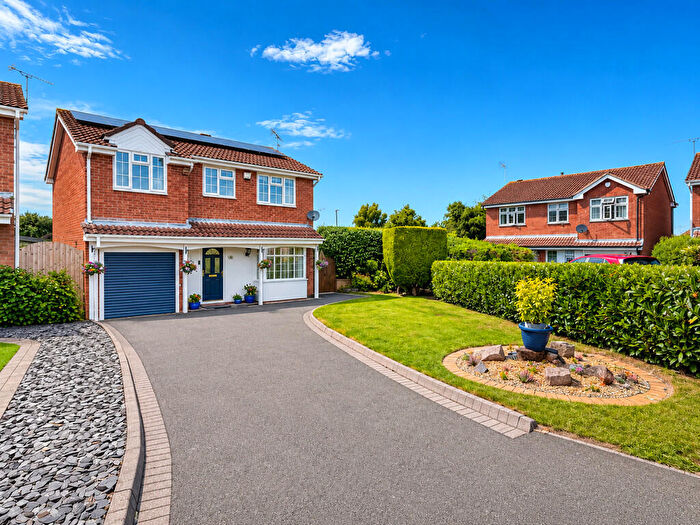 4 Bedroom Detached House For Sale In Gleneagles Close, Nuneaton, CV11