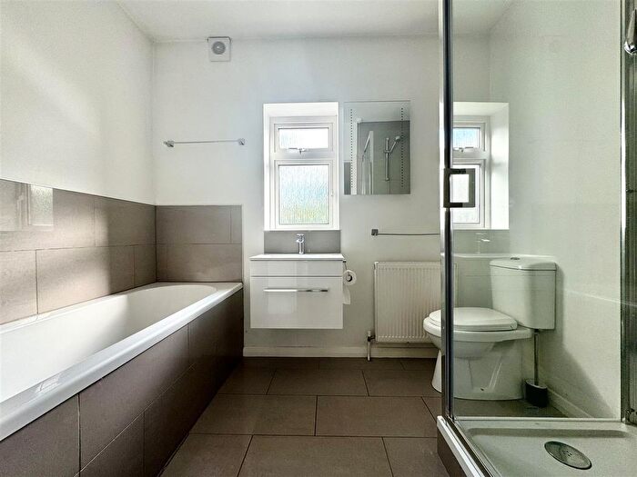 2 Bedroom Detached Bungalow For Sale In Hillside Road, Ashtead, KT21