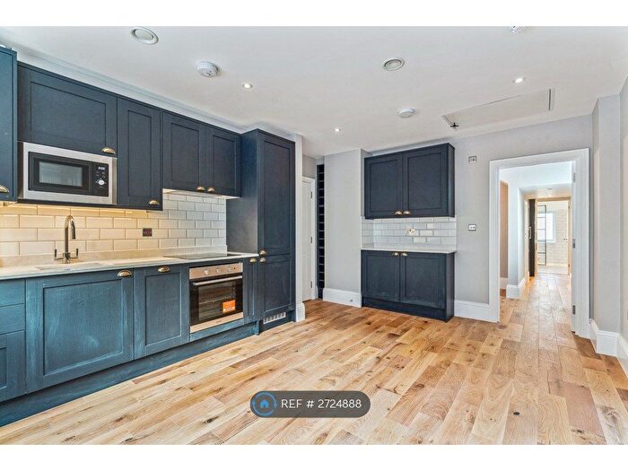 1 Bedroom Flat To Rent In Gidar House, Uxbridge, UB10