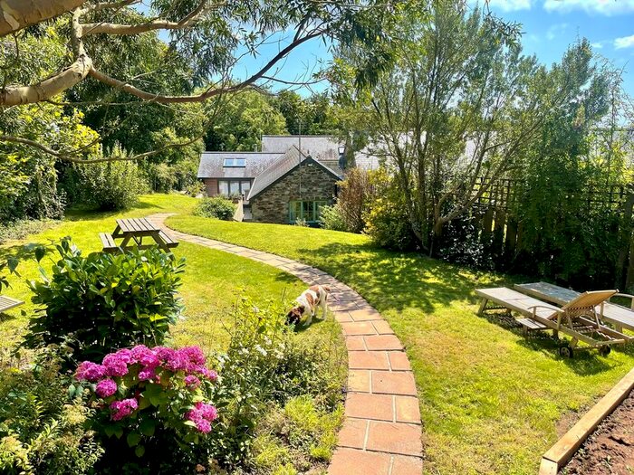 3 Bedroom Barn Conversion For Sale In Merries Barns, Cury, Helston, TR12