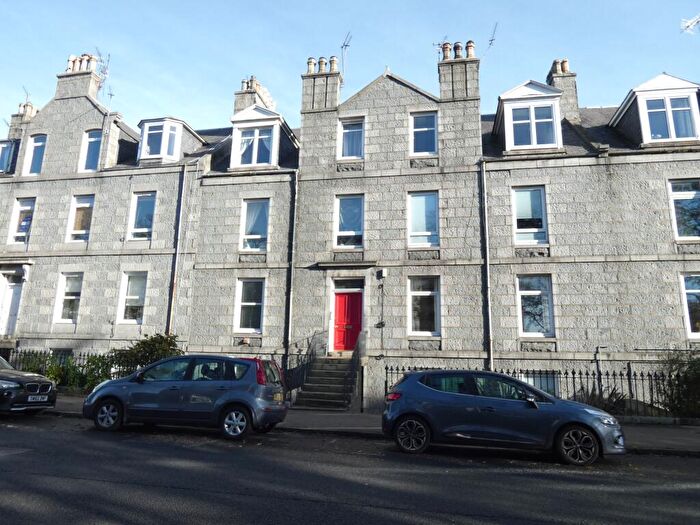 2 Bedroom Flat For Sale In Esslemont Avenue, Aberdeen, AB25