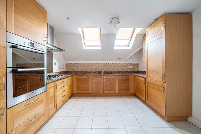 2 Bedroom Flat For Sale In Church Road, Esher, KT10
