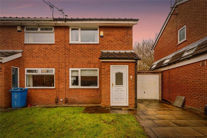 2 Bedroom Semi-Detached House For Sale In Yulan Drive, Sale, Greater Manchester, M33