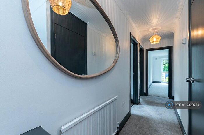 2 Bedroom Flat To Rent In Bramley Court, Poole, BH12