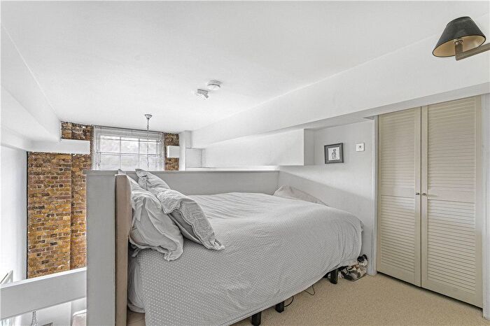 1 Bedroom Flat To Rent In Pages Walk, London, SE1