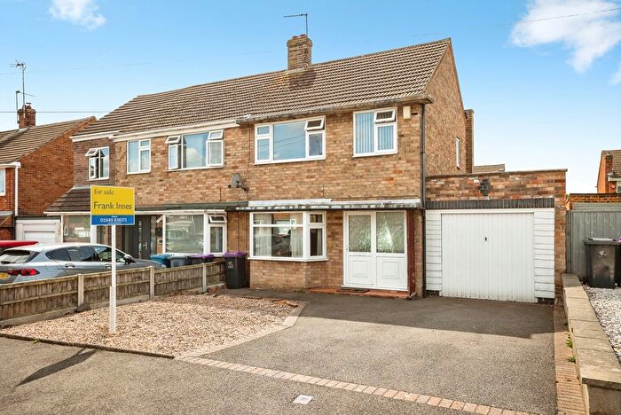 3 Bedroom Semi Detached House For Sale In Clumber Drive, Radcliffe-On-Trent, Nottingham, Nottinghamshire, NG12