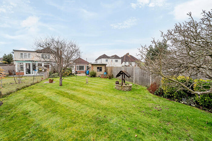 2 Bedroom Bungalow For Sale In Woodmere Avenue, Croydon, CR0