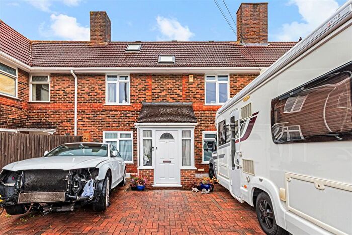 5 Bedroom Property For Sale In Cannon Hill Lane, London, SW20