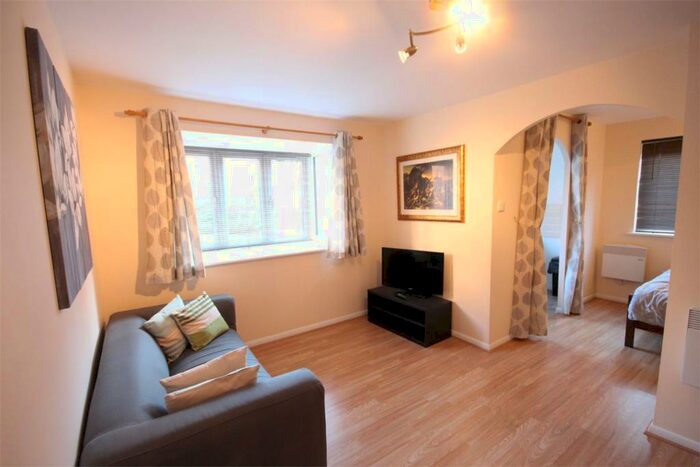 Studio To Rent In Pempath Place, Wembley, HA9