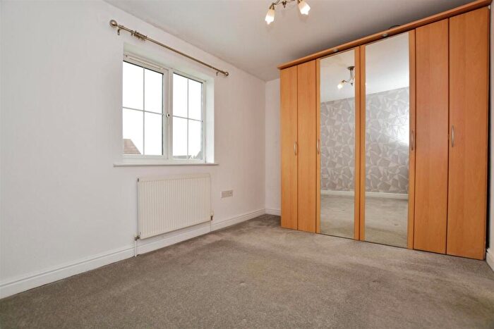 2 Bedroom Semi-Detached House For Sale In Sandpiper Way, Barton-Upon-Humber, DN18