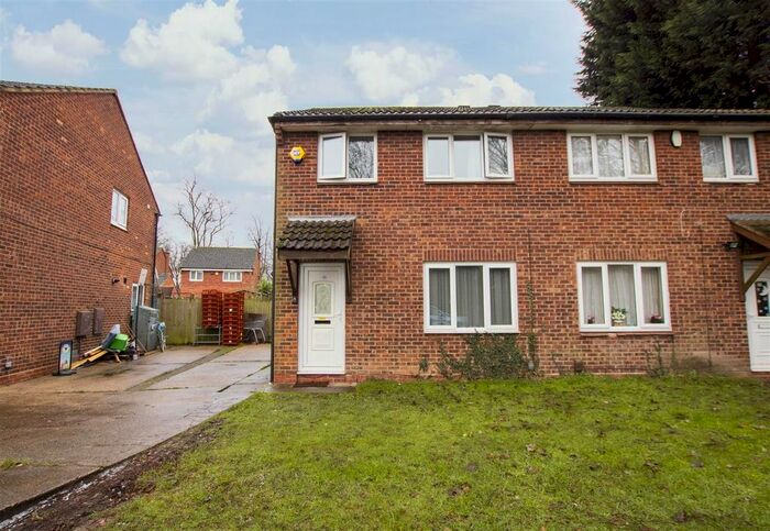 3 Bedroom Property To Rent In Shooters Close, Birmingham, B5