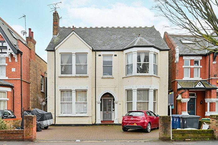 2 Bedroom Flat For Sale In Gordon Road, Ealing, London, W5