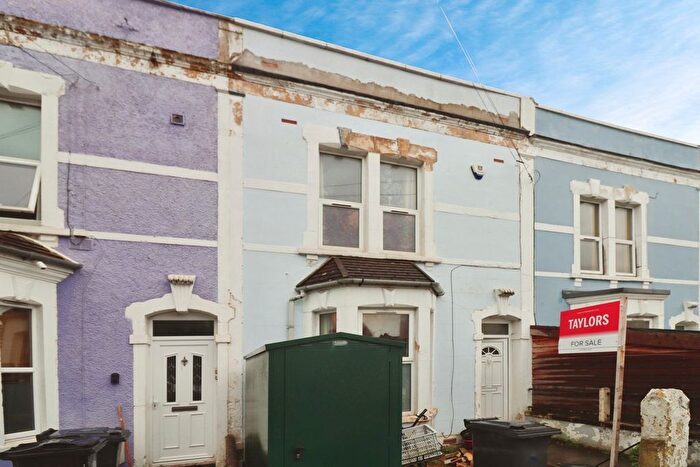 2 Bedroom Terraced House For Sale In Northcote Street, Bristol, Avon, BS5
