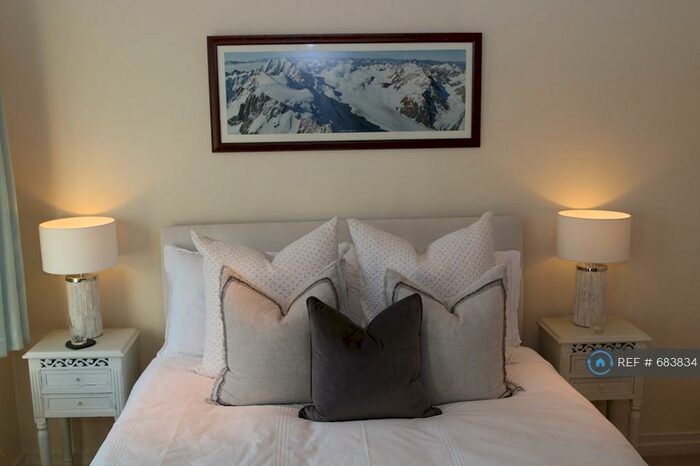 3 Bedroom Bungalow To Rent In West Wittering, West Wittering, PO20