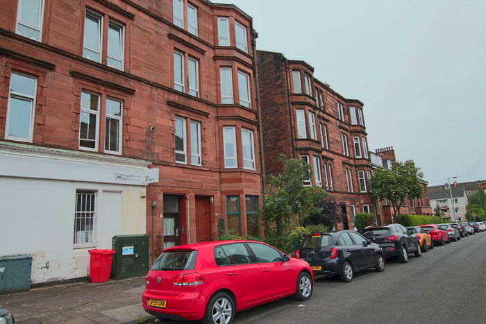 2 Bedroom Flat To Rent In Craigielea Street, Dennistoun, G31