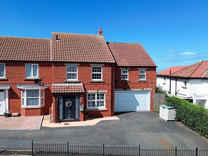 4 Bedroom Semi Detached House For Sale In Chancel Way, Whitby, YO21