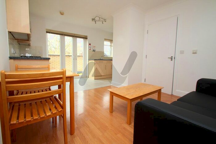 1 Bedroom Flat To Rent In Sussex Way, Archway N19