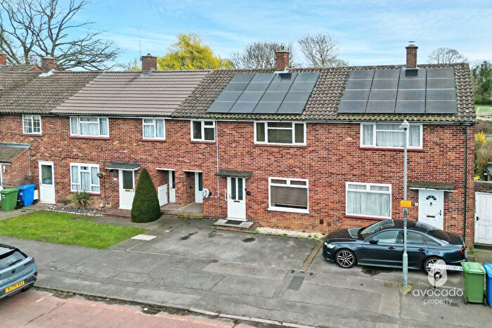 3 Bedroom Terraced House For Sale In Priestwood Avenue, Bracknell, RG42