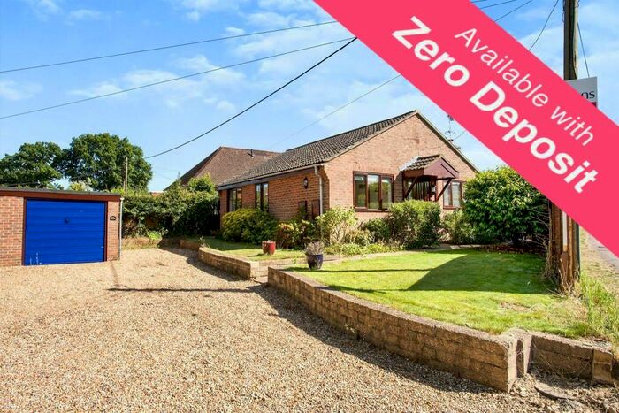 3 Bedroom Bungalow To Rent In Wildern Lane, Hedge End, Southampton, SO30