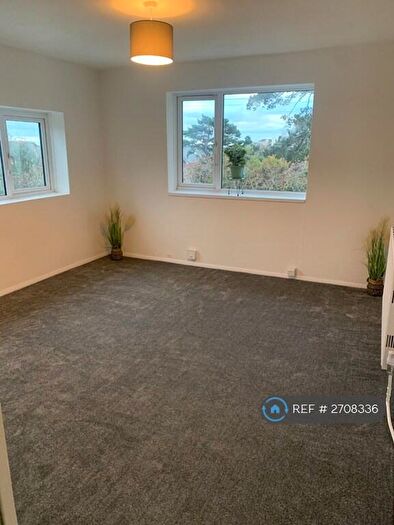 2 Bedroom Flat To Rent In Arthurs Hill, Shanklin, PO37