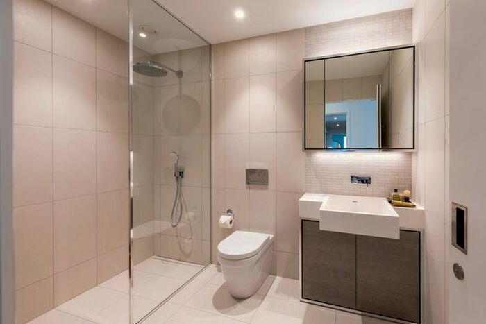 Studio To Rent In Water Street, London, E14