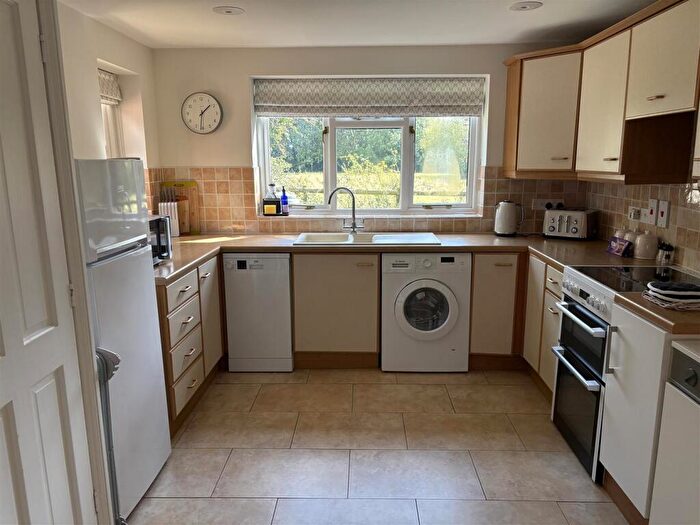 2 Bedroom Detached Bungalow To Rent In Hardwick Road, Priors Marston, Southam, CV47