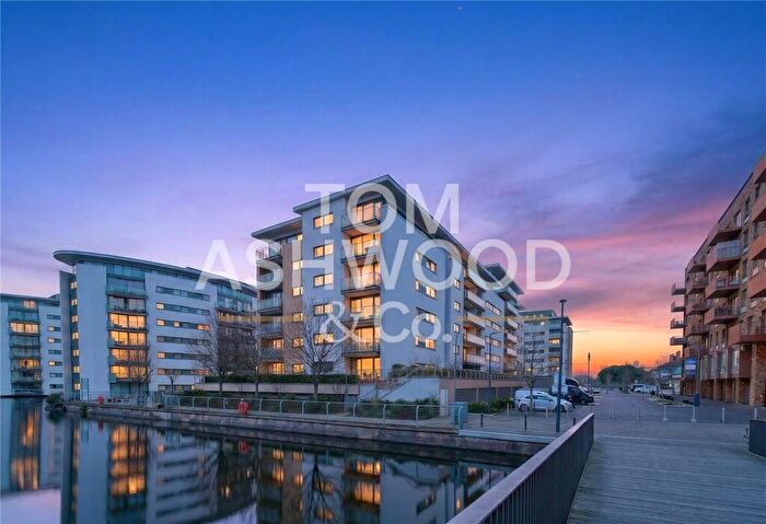 2 Bedroom Apartment For Sale In Latitude Court, Albert Basin Way, London, E16