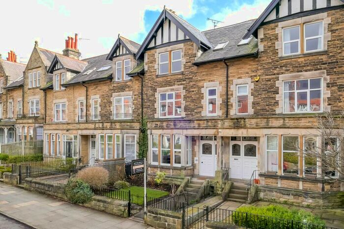 5 Bedroom Terraced House To Rent In Dragon Parade, Harrogate, HG1