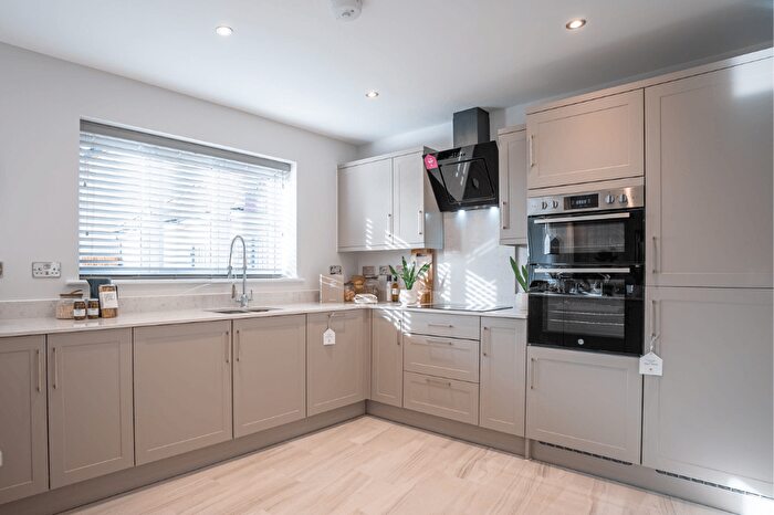 4 Bedroom Detached House For Sale In Jefferson Close, Wittering, Peterborough, PE8