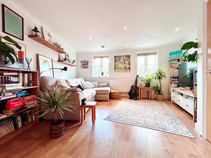 1 Bedroom Apartment For Sale In Brookbank Close, Cheltenham, GL50