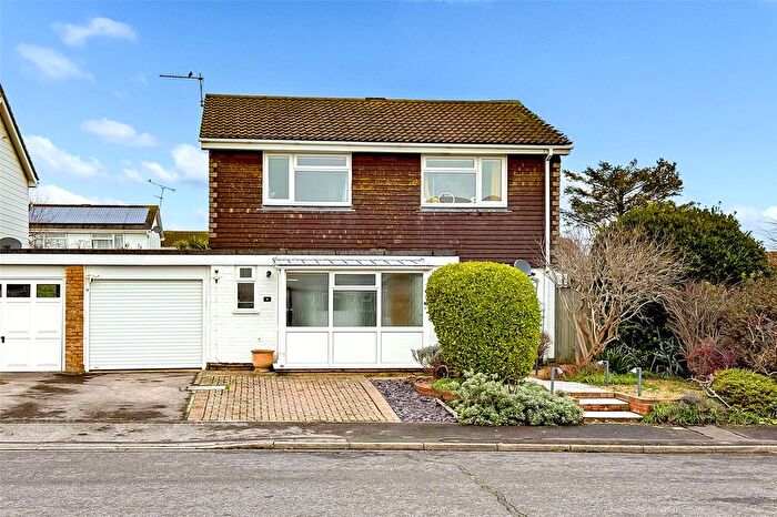 4 Bedroom Link Detached House For Sale In Reef Close, Littlehampton, West Sussex, BN17