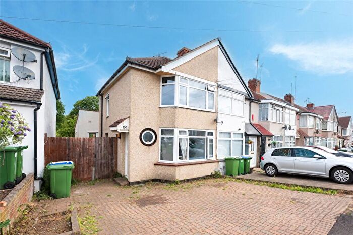 2 Bedroom End Of Terrace House For Sale In Parkside Avenue, Bexleyheath, Kent, DA7