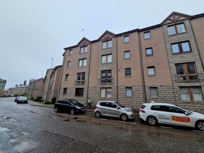 2 Bedroom Flat To Rent In Glendale Mews, City Centre, Aberdeen, AB11