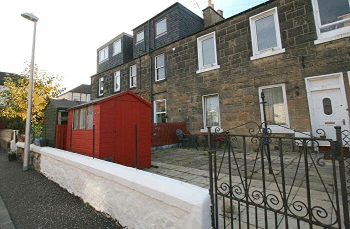 2 Bedroom Flat To Rent In Elmwood Terrace, Edinburgh, EH6