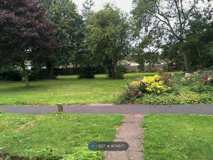 4 Bedroom Semi-Detached House To Rent In Lichen Green, Coventry, CV4