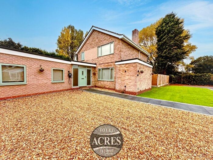 5 Bedroom Detached House To Rent In Berkswell Close, Sutton Coldfield, West Midlands, B74
